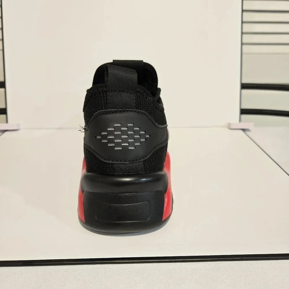 Kivini Black Steel Toe Sneakers – Protective and Stylish - Picture 3 of 9